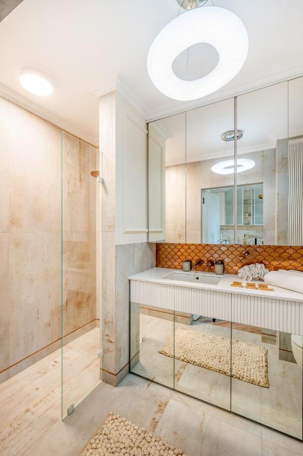 Apartment Golden Manufaktura Lodz By Rentujemy Εξωτερικό φωτογραφία
